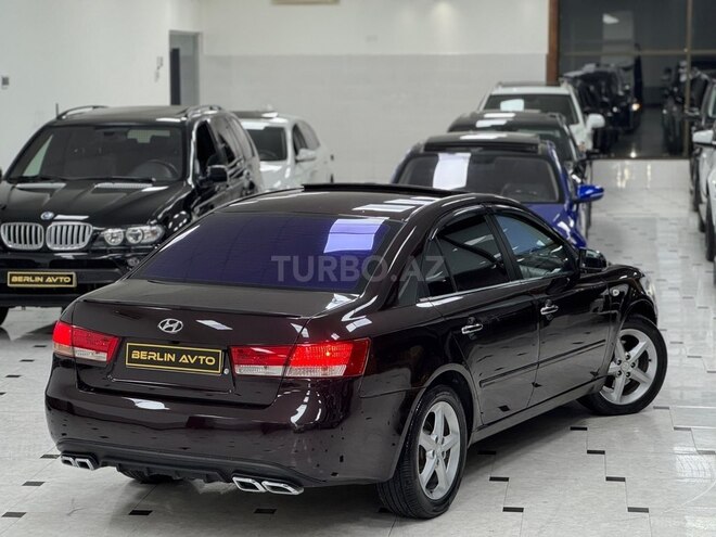Hyundai Sonata-11
