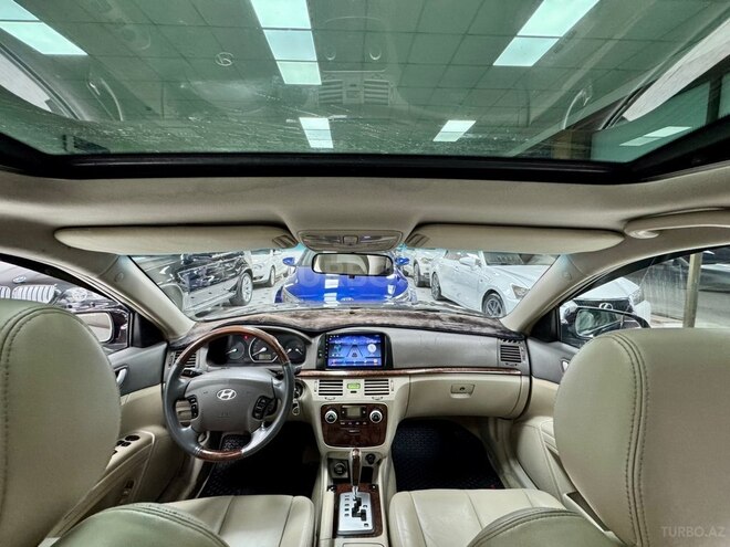Hyundai Sonata-16
