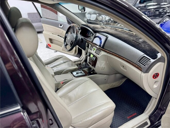 Hyundai Sonata-22