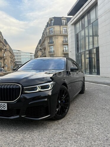 BMW 750 2019, 61,000 km - 4.4 l - Bakı