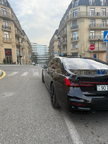 BMW 750 2019, 61,000 km - 4.4 l - Bakı