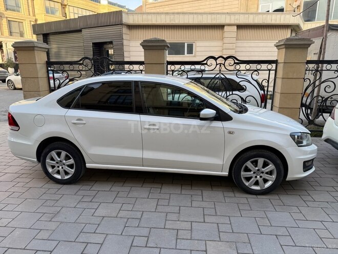 Volkswagen Polo 2013, 283,000 km - 1.6 l - Bakı