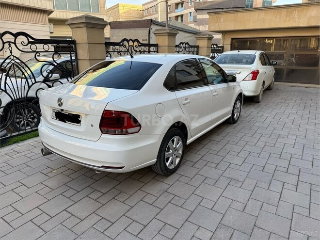Volkswagen Polo 2013, 283,000 km - 1.6 l - Bakı