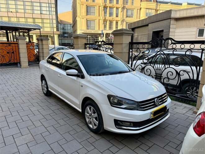 Volkswagen Polo 2013, 283,000 km - 1.6 l - Bakı