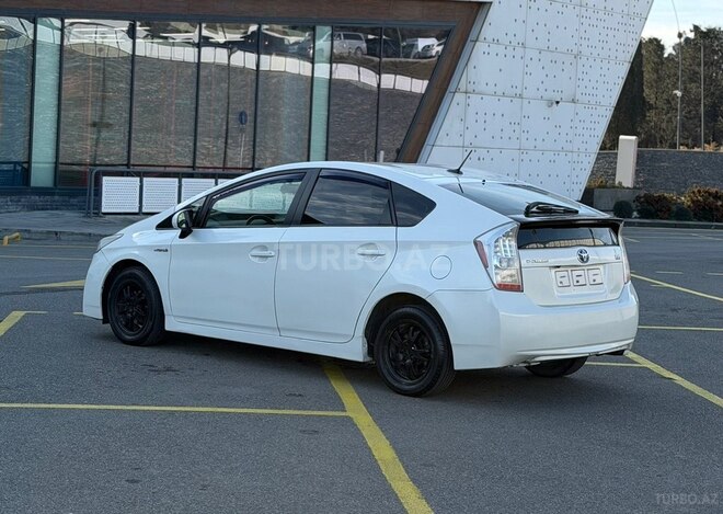 Toyota Prius 2013, 413,000 km - 1.8 l - Bakı