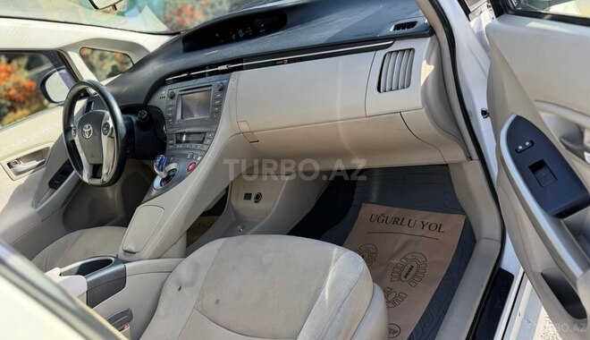 Toyota Prius 2013, 413,000 km - 1.8 l - Bakı