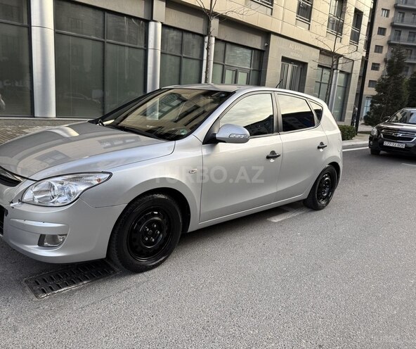 Hyundai i30 2010, 252,000 km - 1.6 l - Bakı