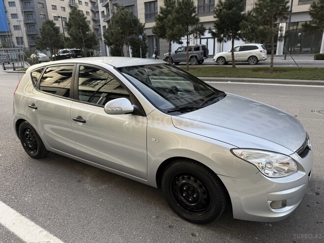 Hyundai i30 2010, 252,000 km - 1.6 l - Bakı