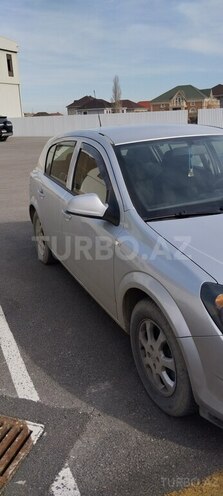Opel Astra 2010, 230,000 km - 1.4 l - Bakı