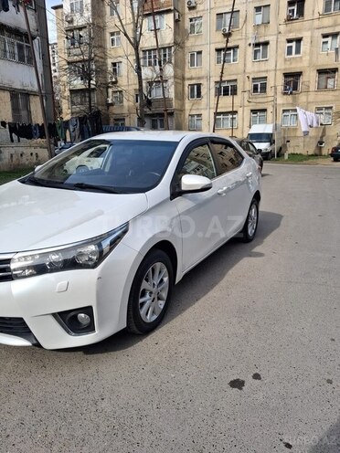 Toyota Corolla 2015, 177,000 km - 1.6 l - Bakı