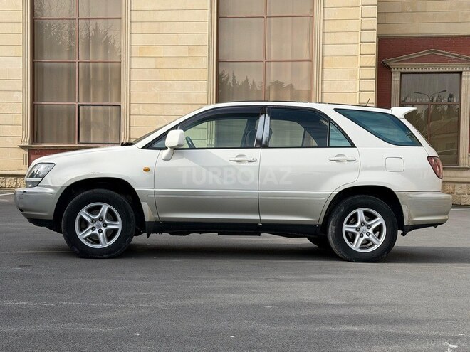 Toyota Harrier 1999, 330,000 km - 2.2 l - Bakı