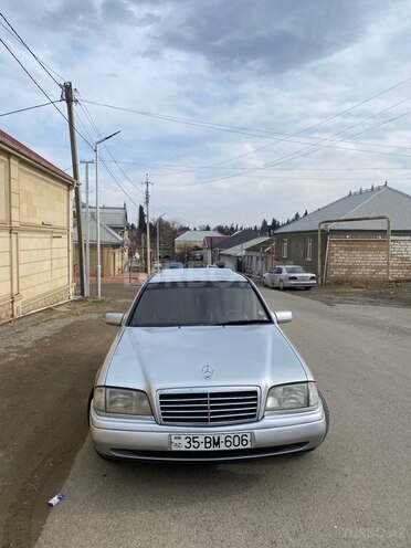 Mercedes C 200 1995, 385,000 km - 2.0 л - Qazax
