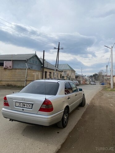 Mercedes C 200 1995, 385,000 km - 2.0 л - Qazax