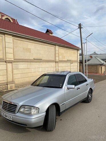 Mercedes C 200 1995, 385,000 km - 2.0 л - Qazax