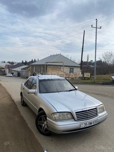 Mercedes C 200 1995, 385,000 km - 2.0 л - Qazax