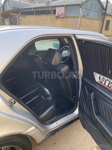Mercedes C 200 1995, 385,000 km - 2.0 л - Qazax