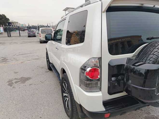 Mitsubishi Pajero 2007, 179,000 km - 3.0 l - Bakı