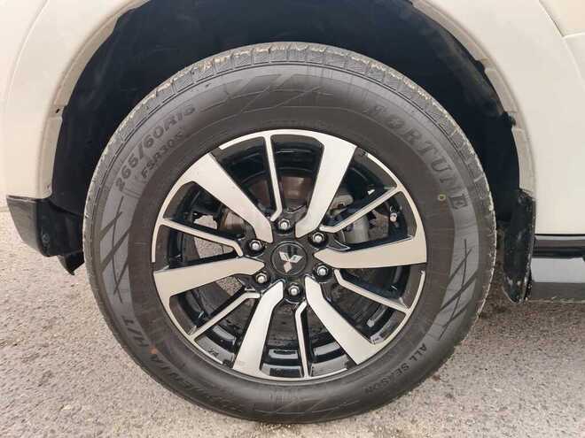 Mitsubishi Pajero 2007, 179,000 km - 3.0 l - Bakı