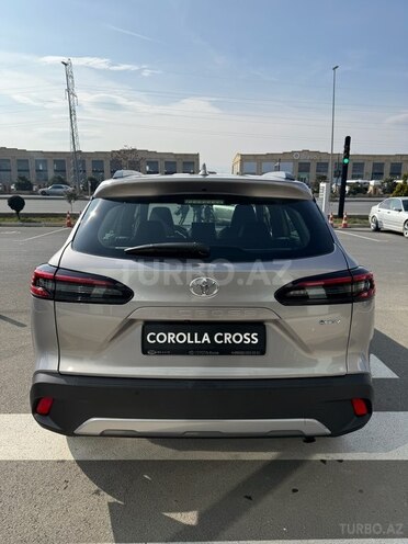 Toyota Corolla Cross-4