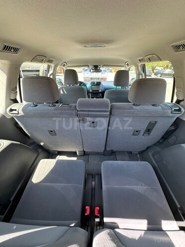 Toyota Land Cruiser Prado-9
