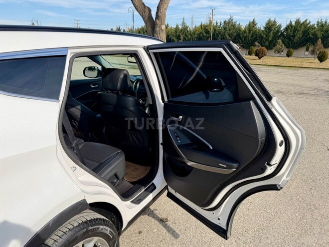 Hyundai Santa Fe 2015, 218,800 km - 2.0 l - Xudat