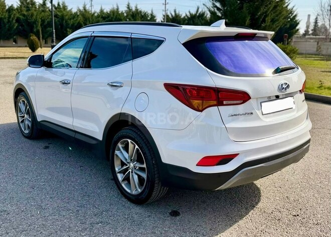 Hyundai Santa Fe 2015, 218,800 km - 2.0 l - Xudat