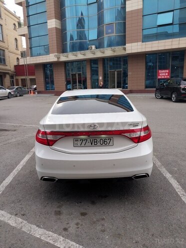 Hyundai Grandeur-2