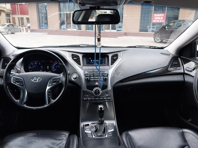 Hyundai Grandeur-11