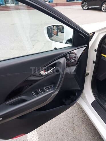 Hyundai Grandeur-14