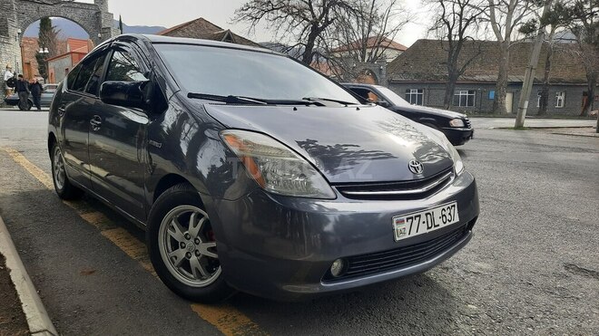 Toyota Prius 2009, 400,000 km - 1.5 l - Qax
