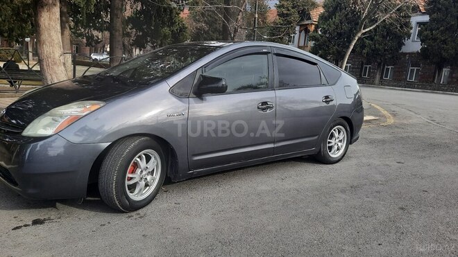 Toyota Prius 2009, 400,000 km - 1.5 l - Qax