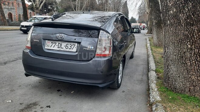 Toyota Prius 2009, 400,000 km - 1.5 l - Qax