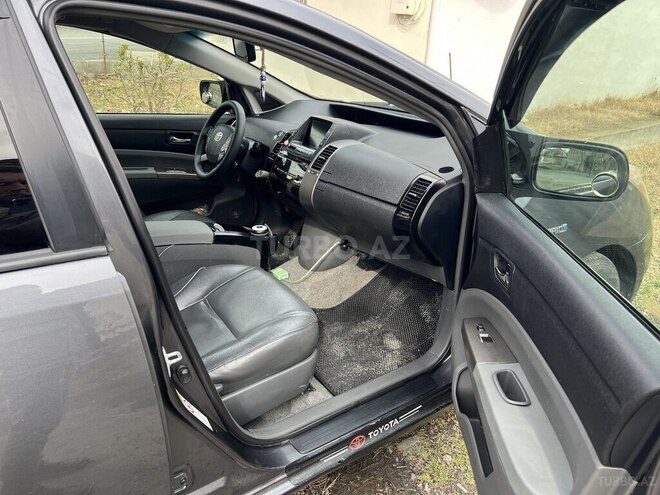 Toyota Prius 2009, 400,000 km - 1.5 l - Qax