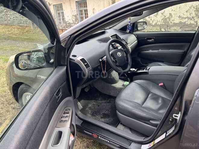 Toyota Prius 2009, 400,000 km - 1.5 l - Qax