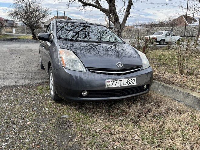 Toyota Prius 2009, 400,000 km - 1.5 l - Qax