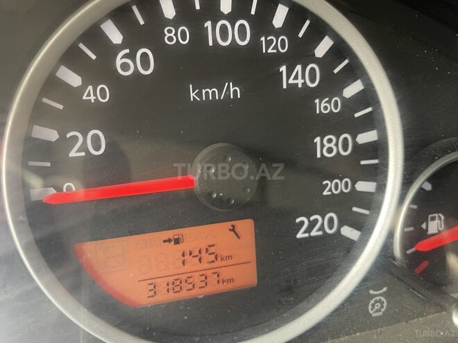 Nissan Navara 2014, 318,000 km - 2.5 l - Bakı