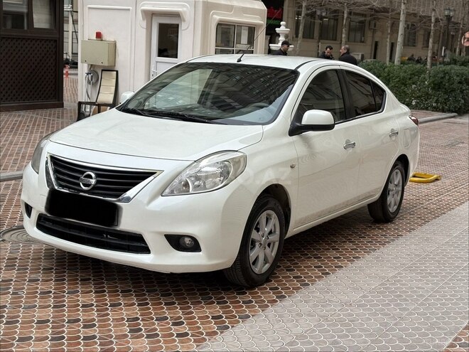 Nissan Sunny 2013, 189,000 km - 1.5 л - Bakı