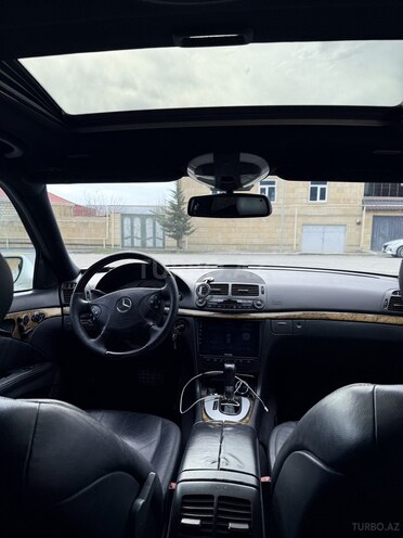 Mercedes E 320 2004, 269,000 km - 3.2 л - Şamaxı