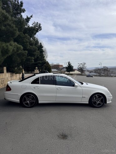 Mercedes E 320 2004, 269,000 km - 3.2 л - Şamaxı