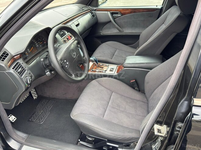 Mercedes E 270 2000, 394,000 km - 2.7 l - Bakı