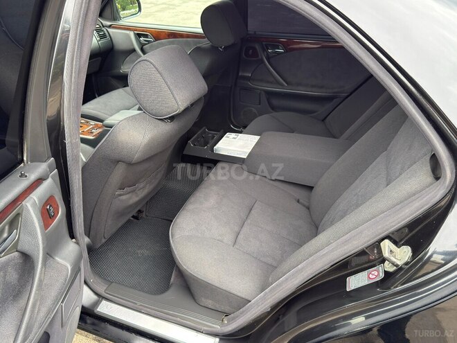 Mercedes E 270 2000, 394,000 km - 2.7 l - Bakı