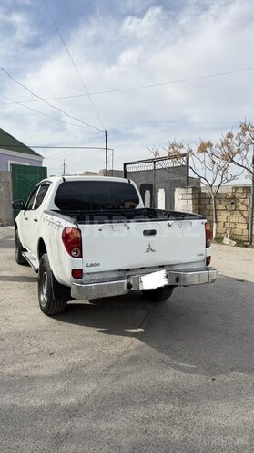 Mitsubishi L200 2012, 325,000 km - 2.5 l - Bakı