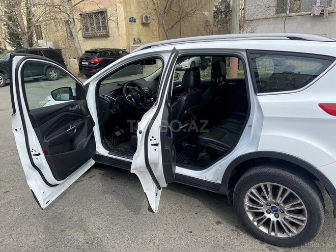 Ford Kuga-6
