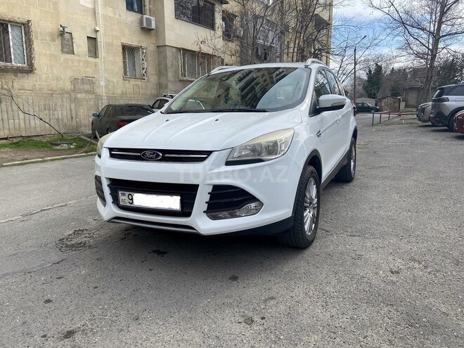 Ford Kuga-1