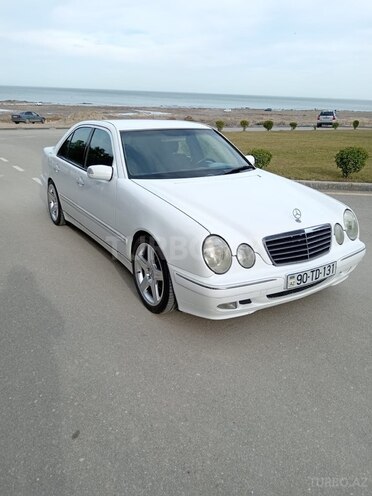 Mercedes E 240-9
