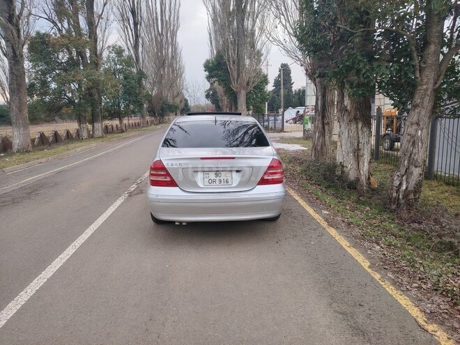 Mercedes C 240 2001, 388,564 km - 2.6 л - Lənkəran