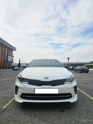 Kia K5-1