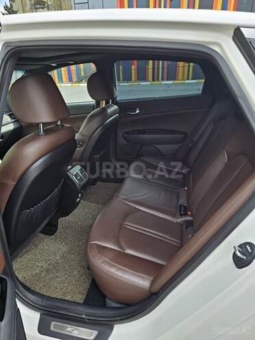 Kia K5-14