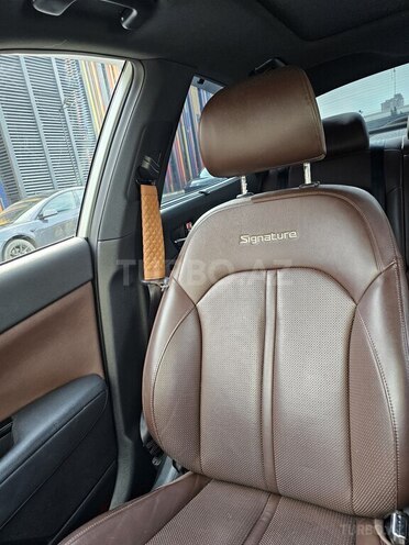 Kia K5-19
