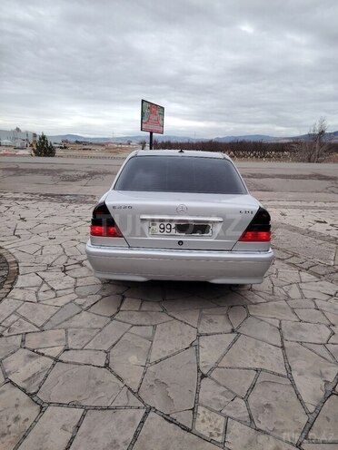 Mercedes C 220 1998, 408,520 km - 2.2 л - Qazax